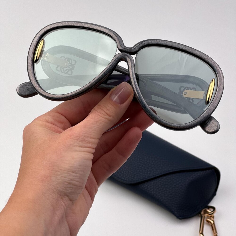 Loewe x Paula’s Ibiza Sunglasses – Metallic Grey Pilot Blue Mirror LW40132I 05X